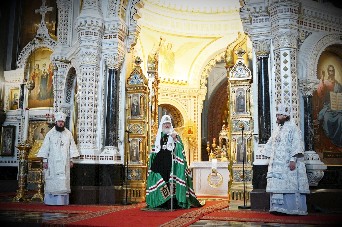В праздник Собора Соловецких святых Святейший Патриарх Кирилл совершил Литургию в Храме Христа Спасителя