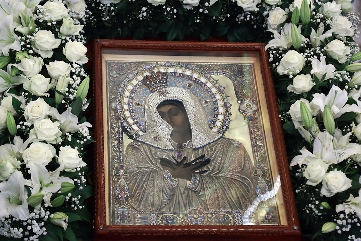 В канун Субботы Акафиста Святейший Патриарх Кирилл совершил утреню с чтением акафиста Пресвятой Богородице в Храме Христа Спасителя