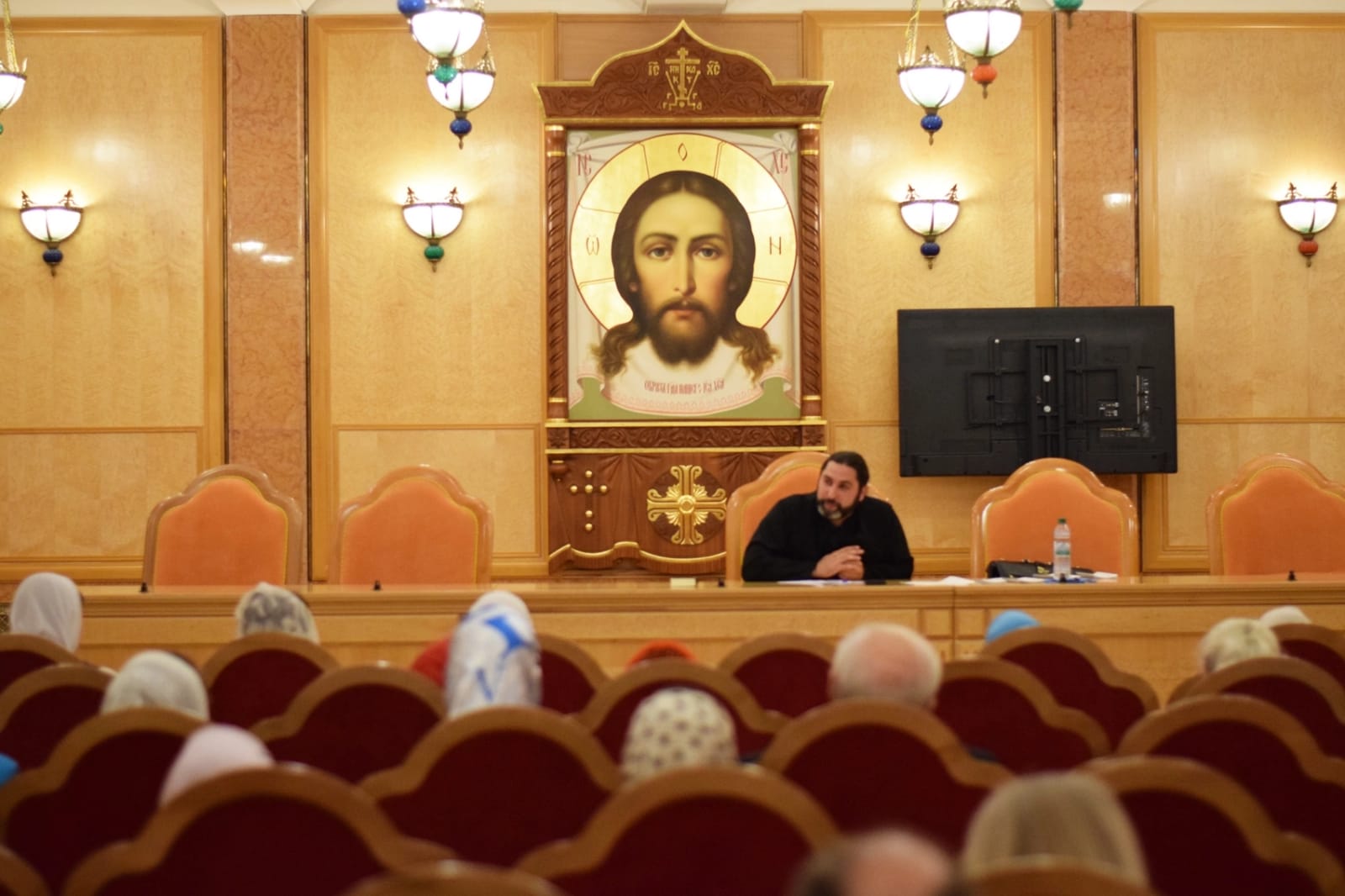 24 сентября 2023 года в Воскресный день прошла первая встреча слушателей Воскресной школы для взрослых, на которой мы начали изучения Катехизиса Святителя Филарета (Дроздова).